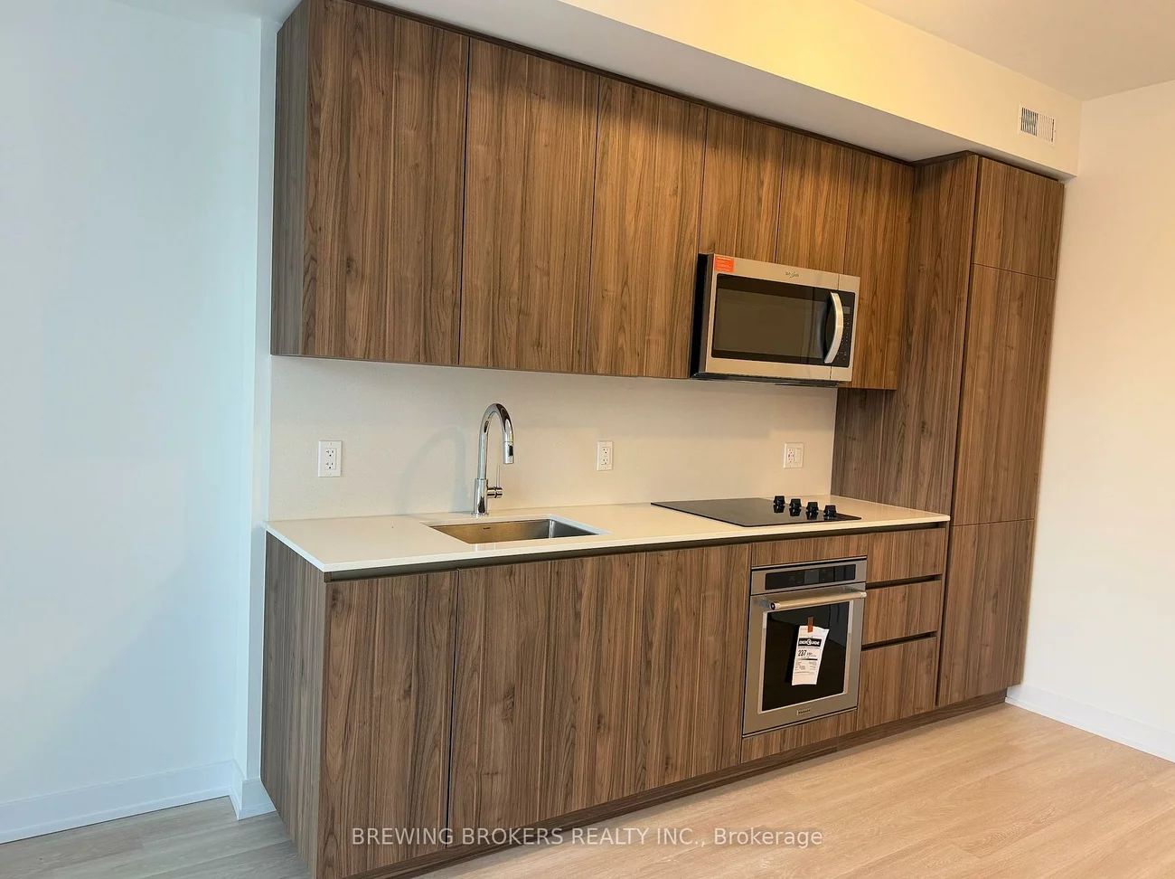 15, Richardson, Waterfront Communities C1, Toronto