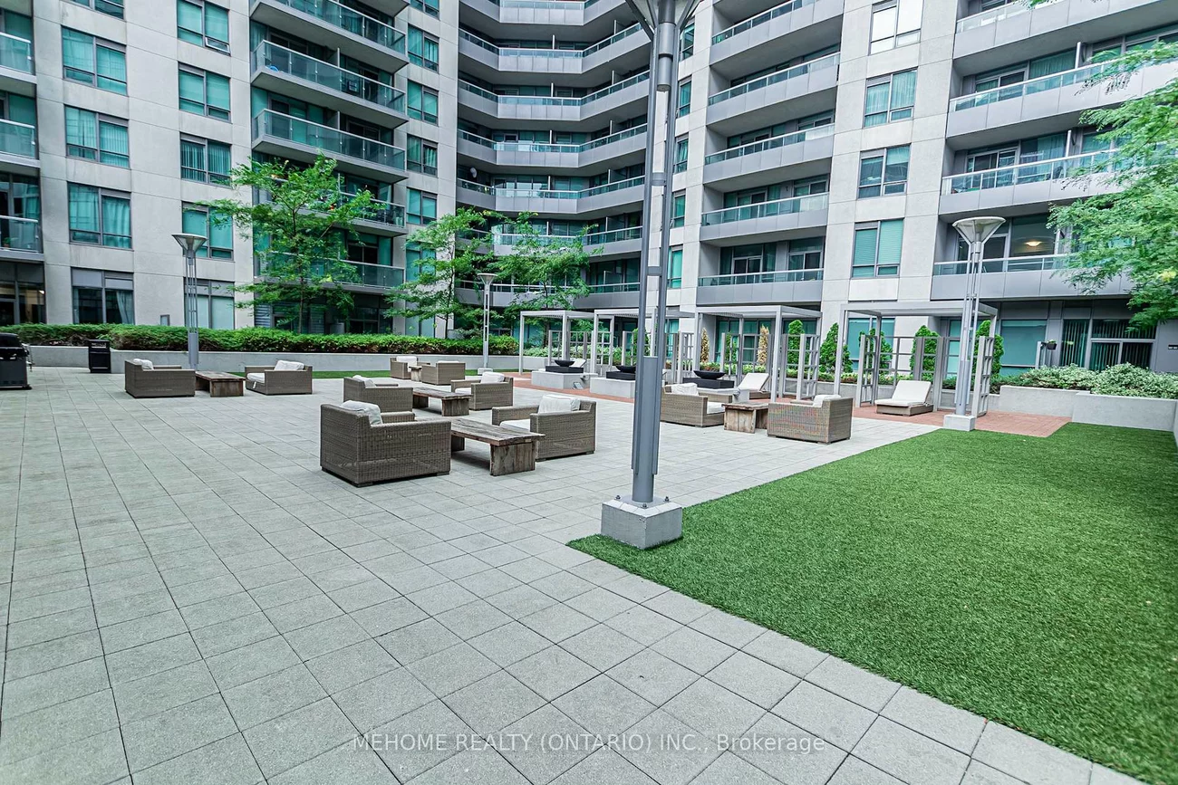 19, Grand Trunk, Waterfront Communities C1, Toronto