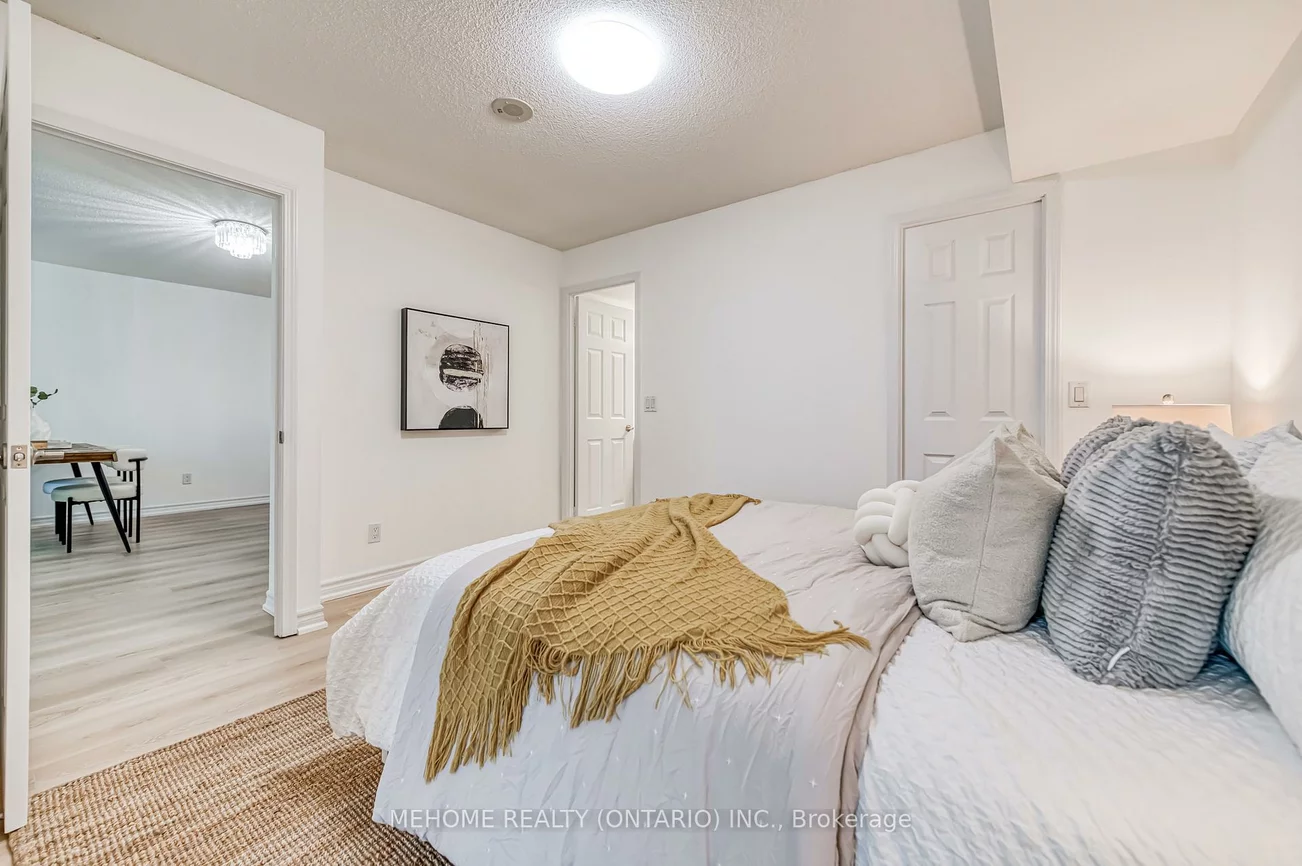 19, Grand Trunk, Waterfront Communities C1, Toronto