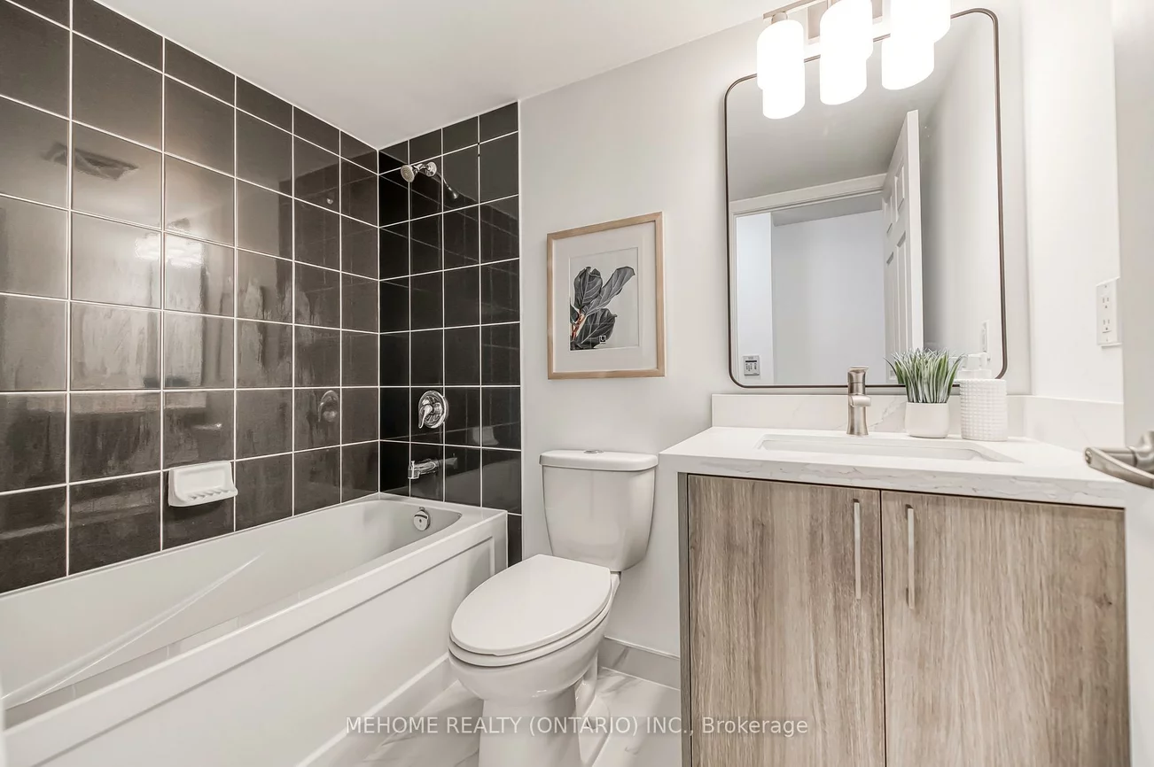 19, Grand Trunk, Waterfront Communities C1, Toronto
