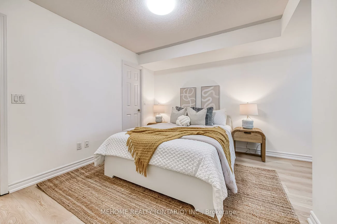 19, Grand Trunk, Waterfront Communities C1, Toronto