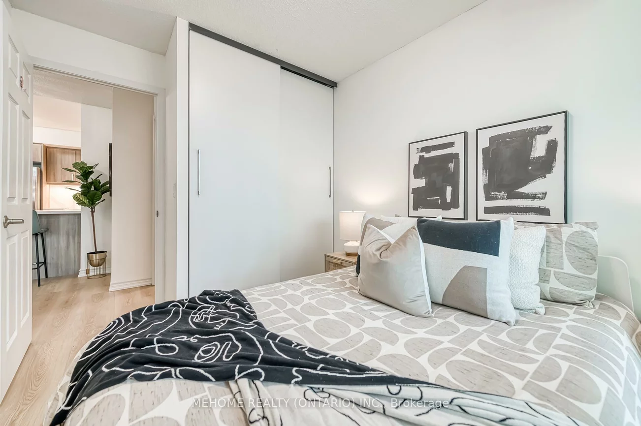 19, Grand Trunk, Waterfront Communities C1, Toronto
