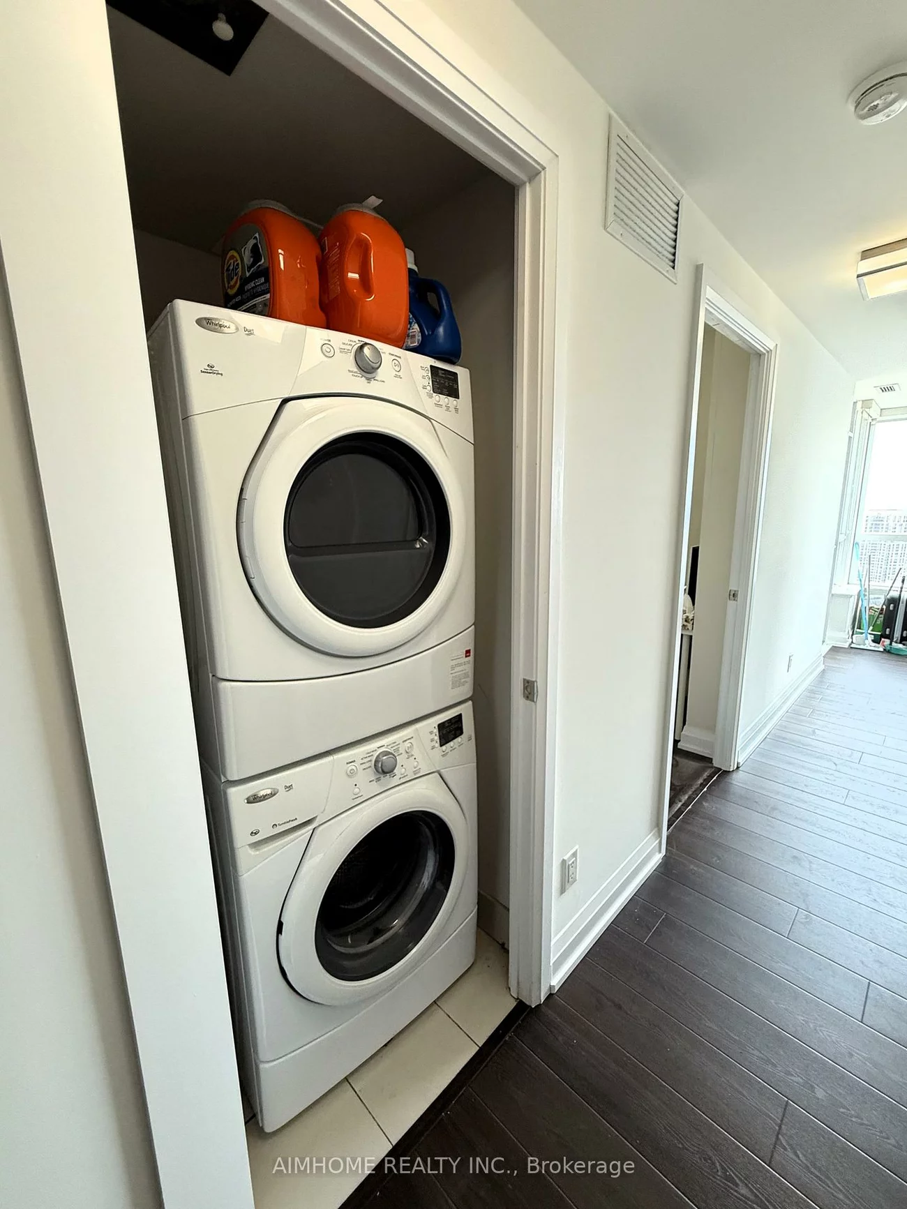 5, Sheppard, Willowdale East, Toronto