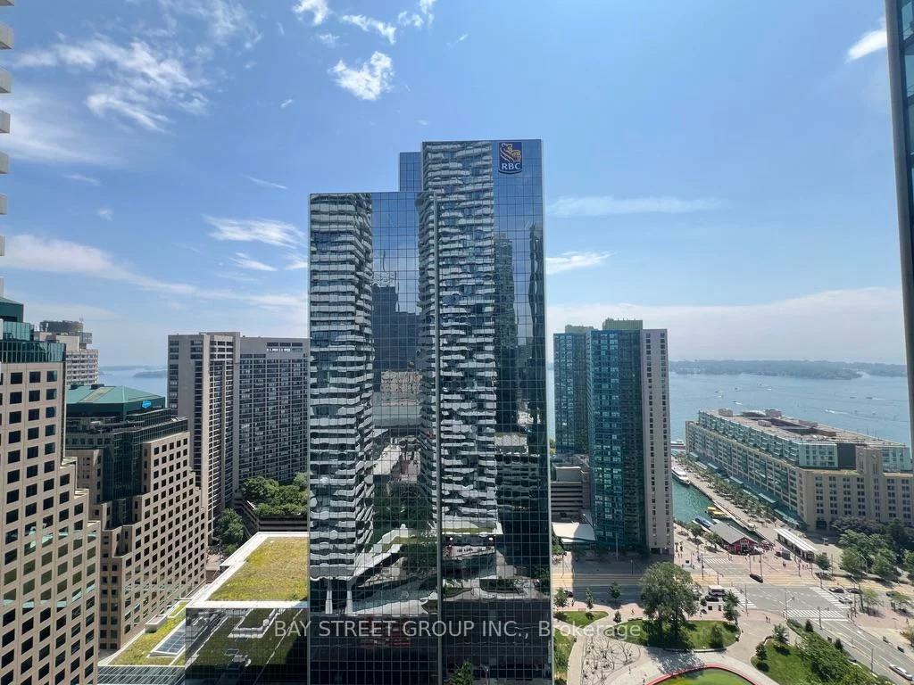 100, Harbour, Waterfront Communities C1, Toronto