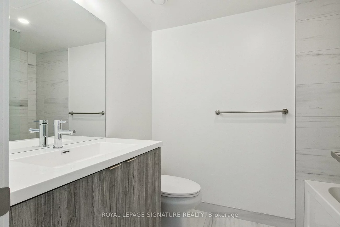 138, Downes, Waterfront Communities C1, Toronto