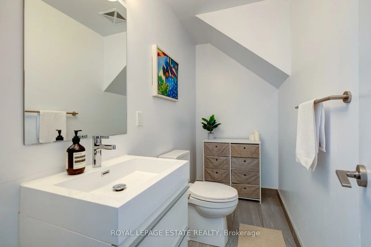 175, Pears, Annex, Toronto