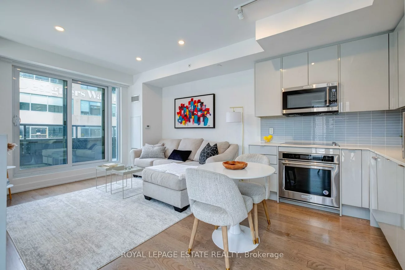 175, Pears, Annex, Toronto
