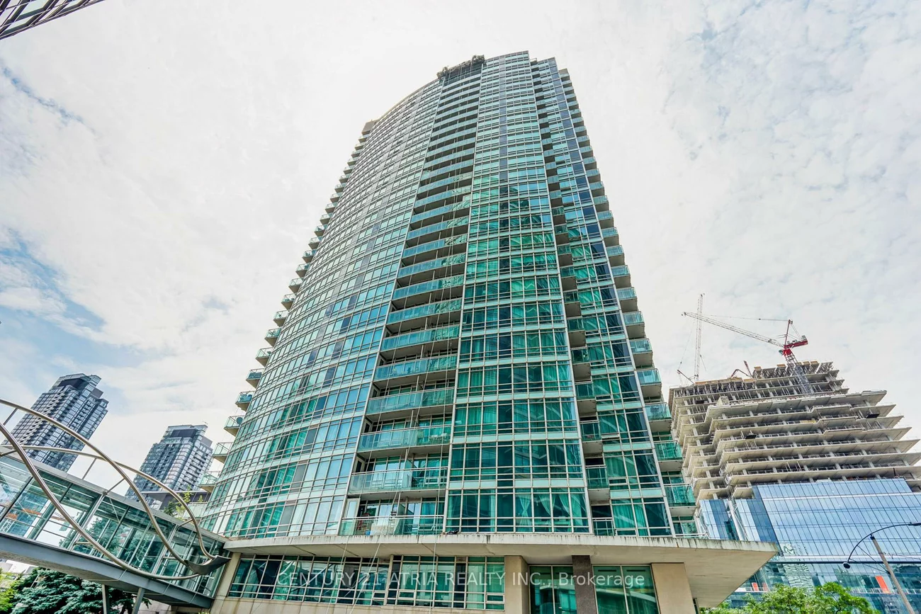 381, Front, Waterfront Communities C1, Toronto