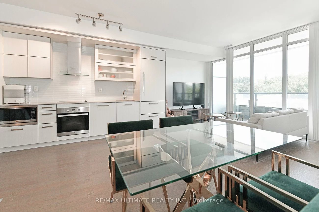 3018, Yonge, Lawrence Park South, Toronto