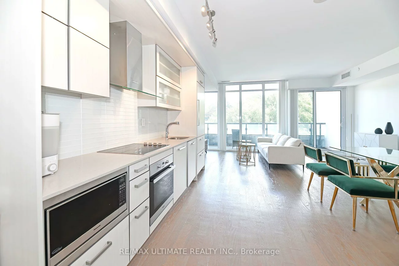 3018, Yonge, Lawrence Park South, Toronto