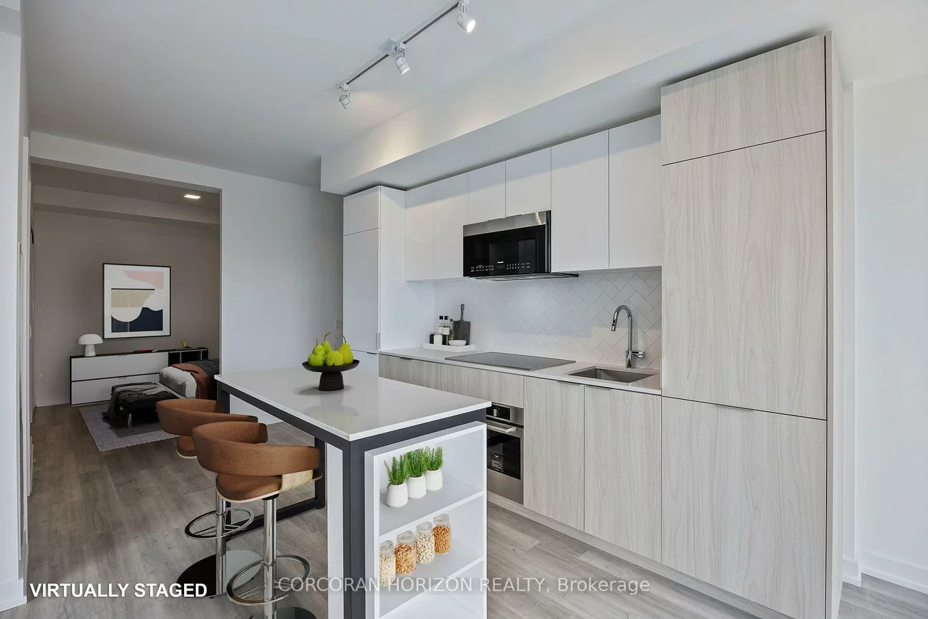 28, Eastern, Moss Park, Toronto