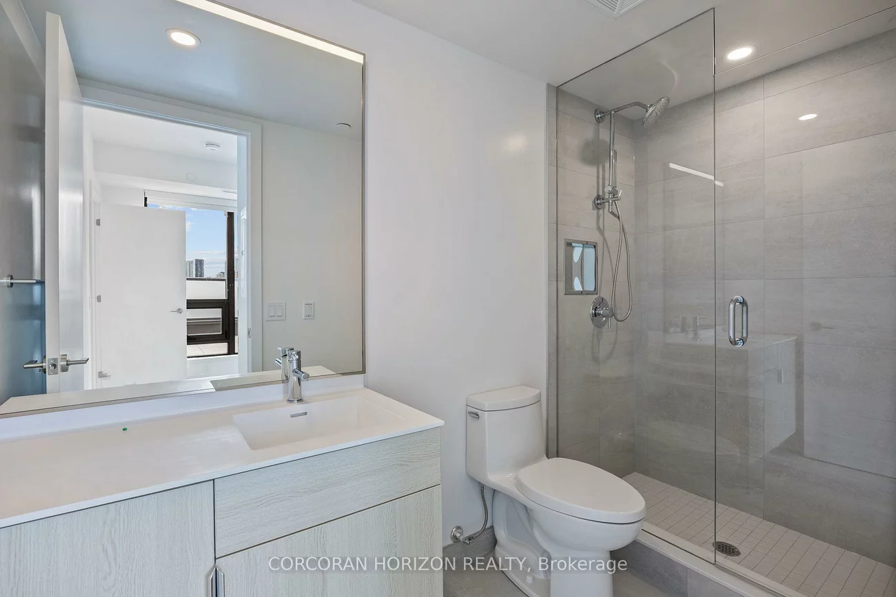 28, Eastern, Moss Park, Toronto