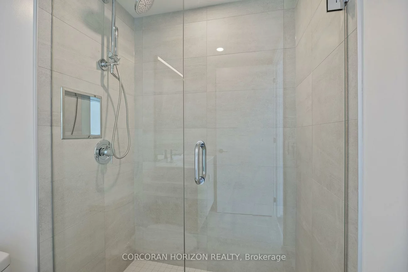 28, Eastern, Moss Park, Toronto