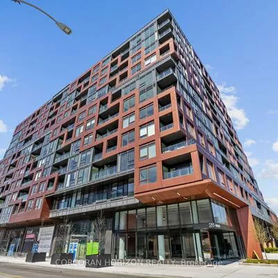 28, Eastern, Moss Park, Toronto