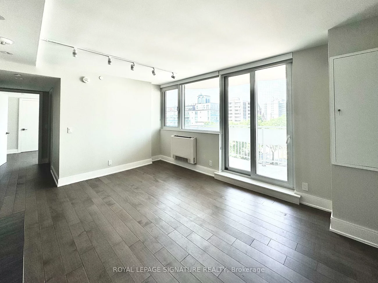 11, Walmer, Annex, Toronto
