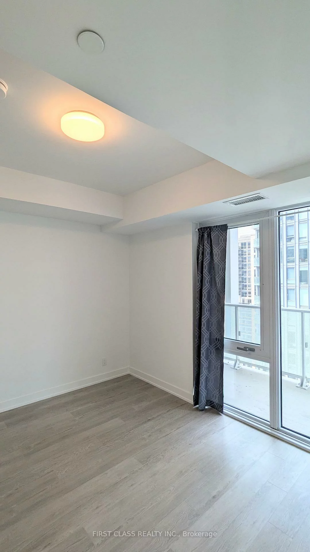 88, Queen, Church-Yonge Corridor, Toronto