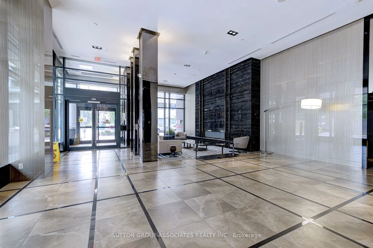 89, Dunfield, Mount Pleasant West, Toronto