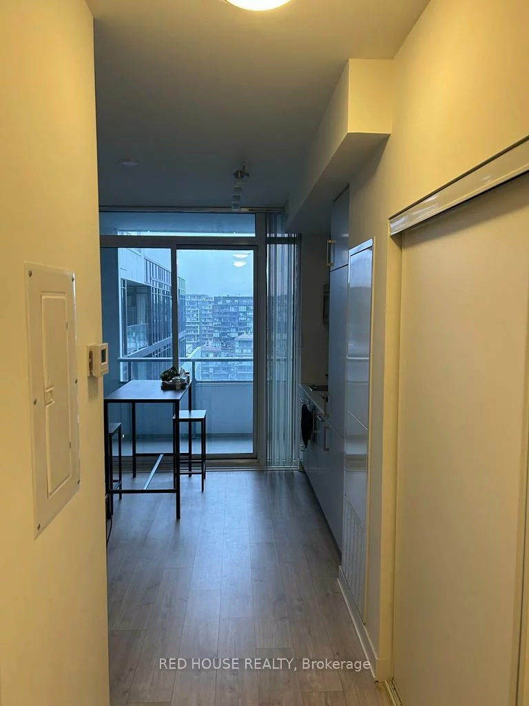 576, Front, Waterfront Communities C1, Toronto