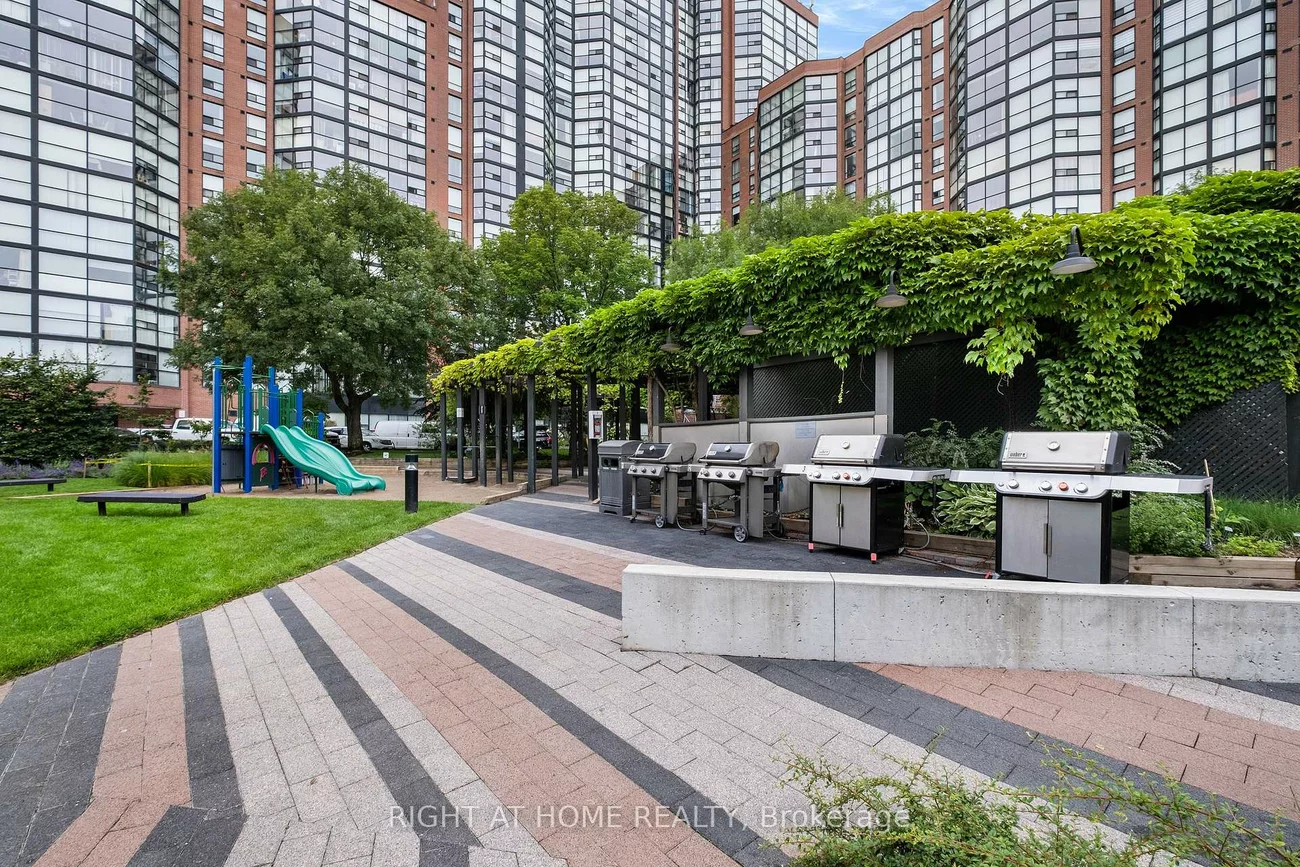 725, King, Niagara, Toronto