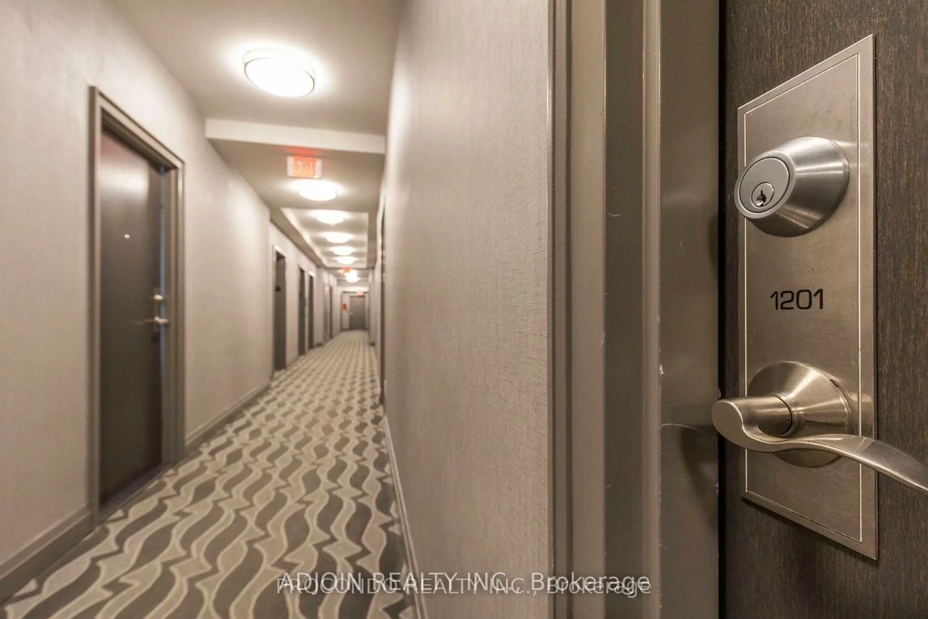 11, Bogert, Lansing-Westgate, Toronto