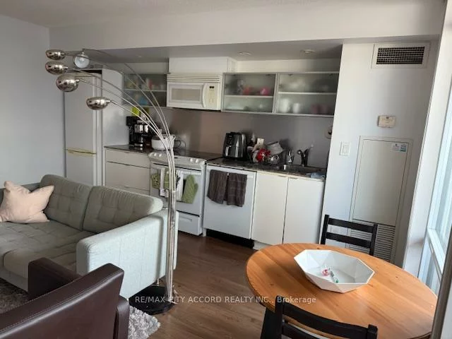 4K, Spadina, Waterfront Communities C1, Toronto