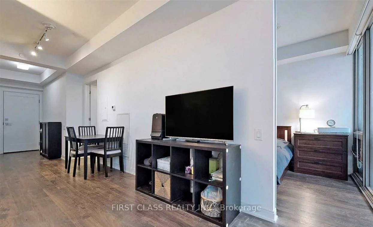 50, Charles, Church-Yonge Corridor, Toronto