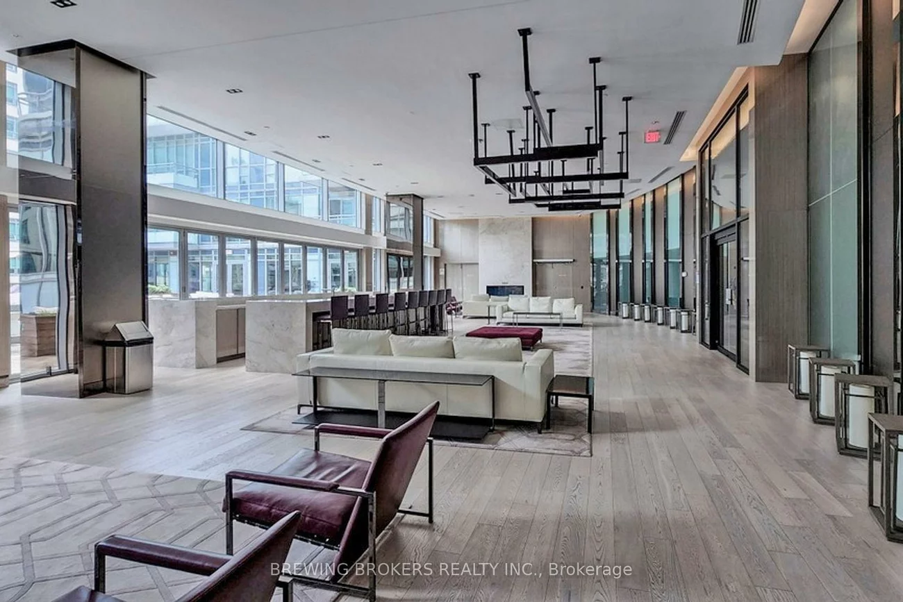 89, Dunfield, Mount Pleasant West, Toronto