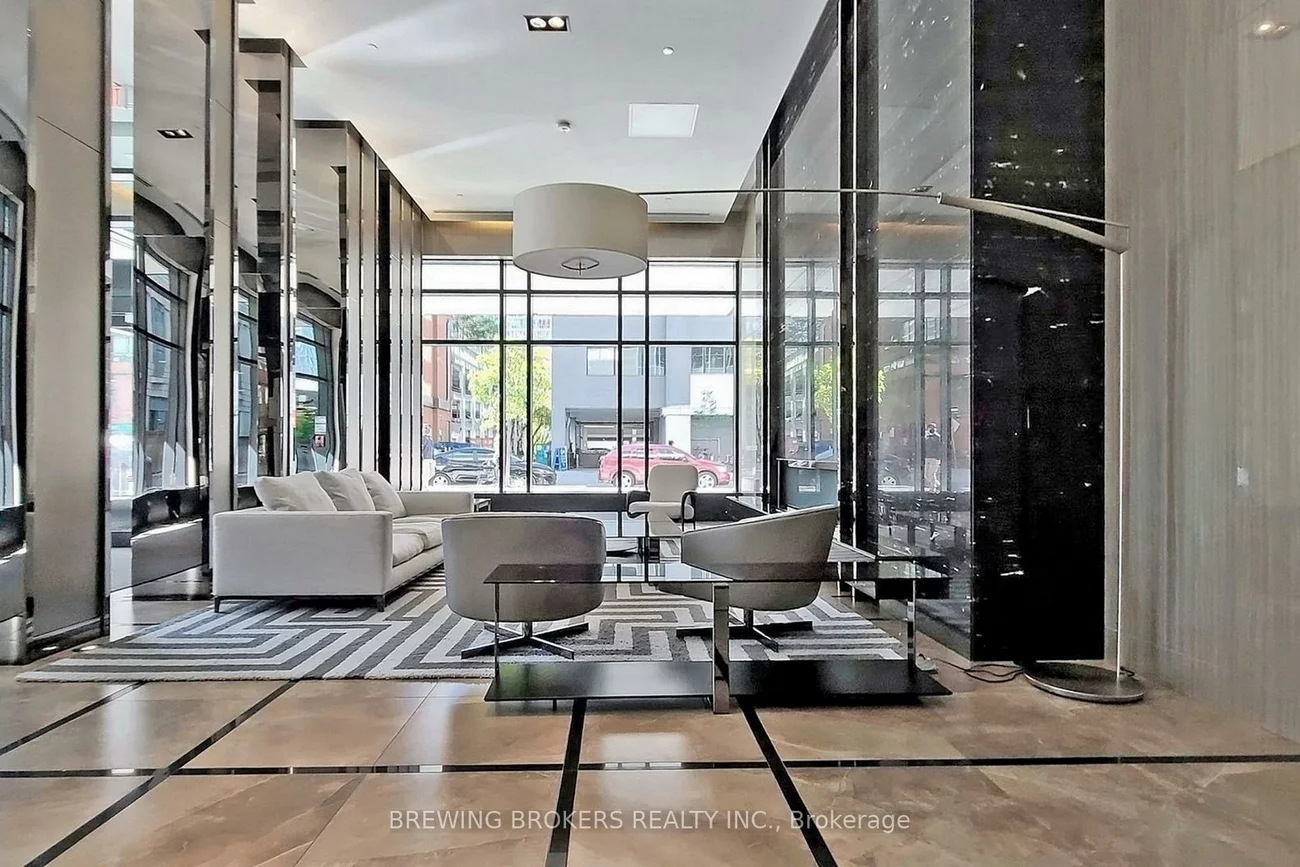 89, Dunfield, Mount Pleasant West, Toronto