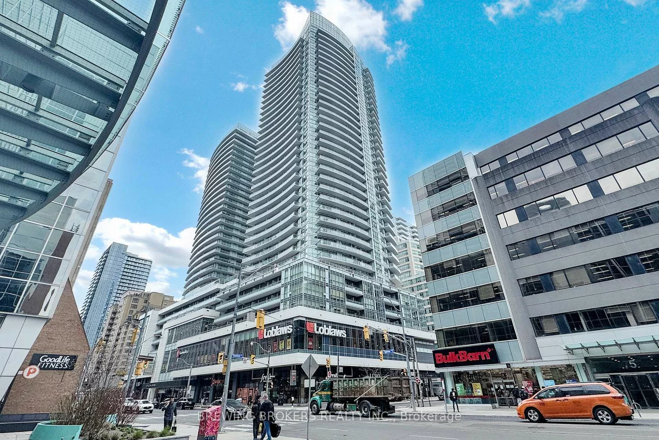 89, Dunfield, Mount Pleasant West, Toronto