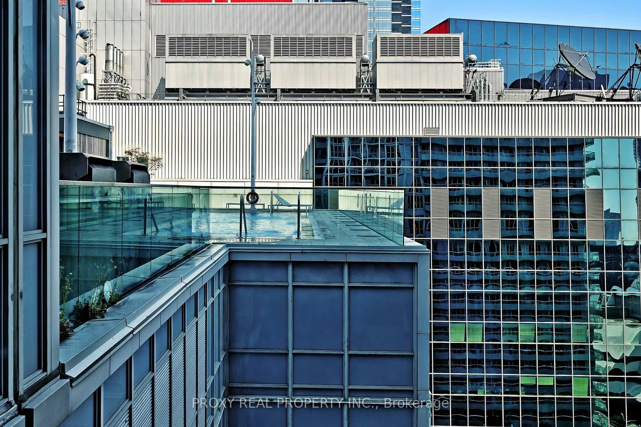 300, Front, Waterfront Communities C1, Toronto