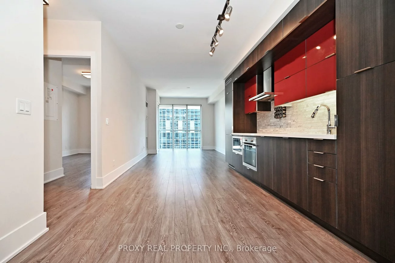 300, Front, Waterfront Communities C1, Toronto