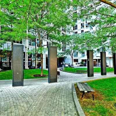 300, Front, Waterfront Communities C1, Toronto