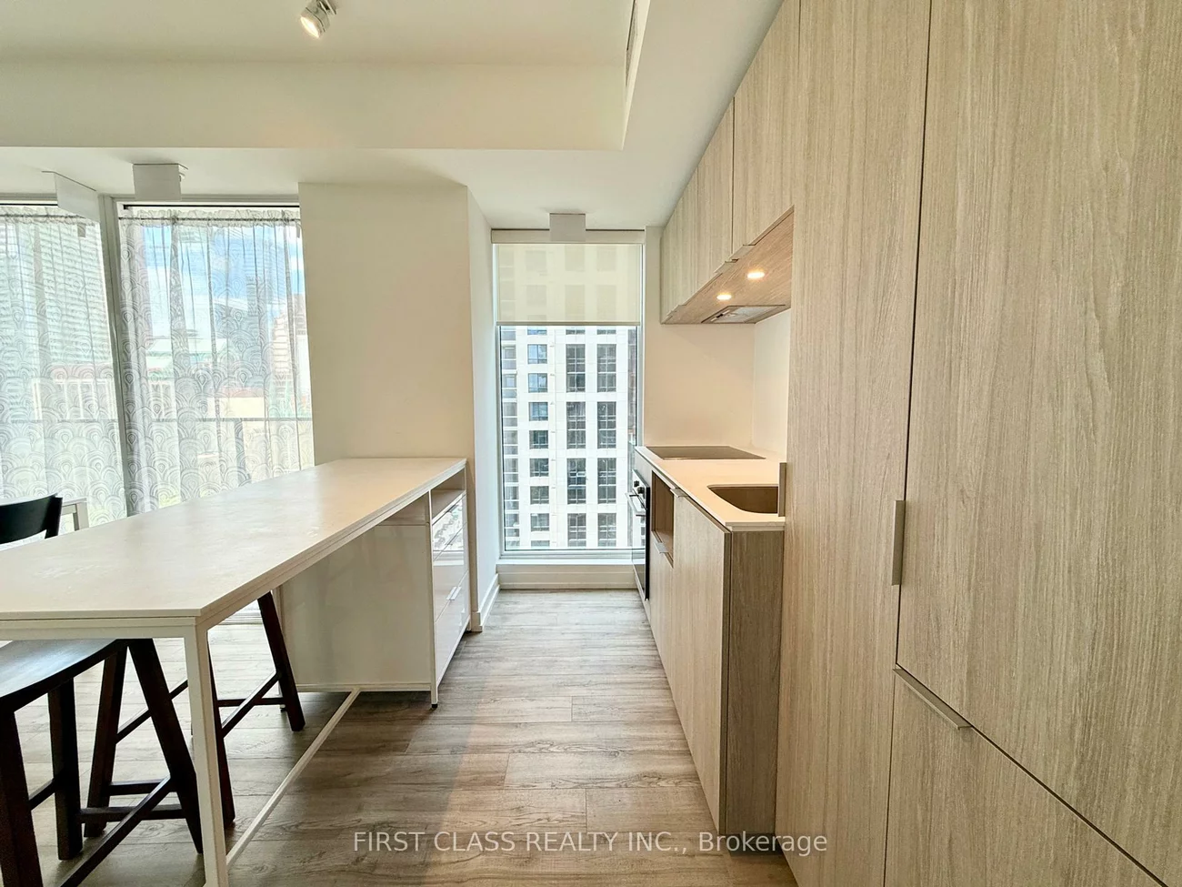 77, Shuter, Church-Yonge Corridor, Toronto