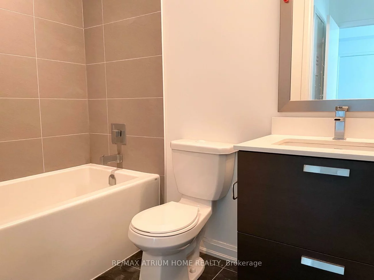 9, Bogert, Lansing-Westgate, Toronto