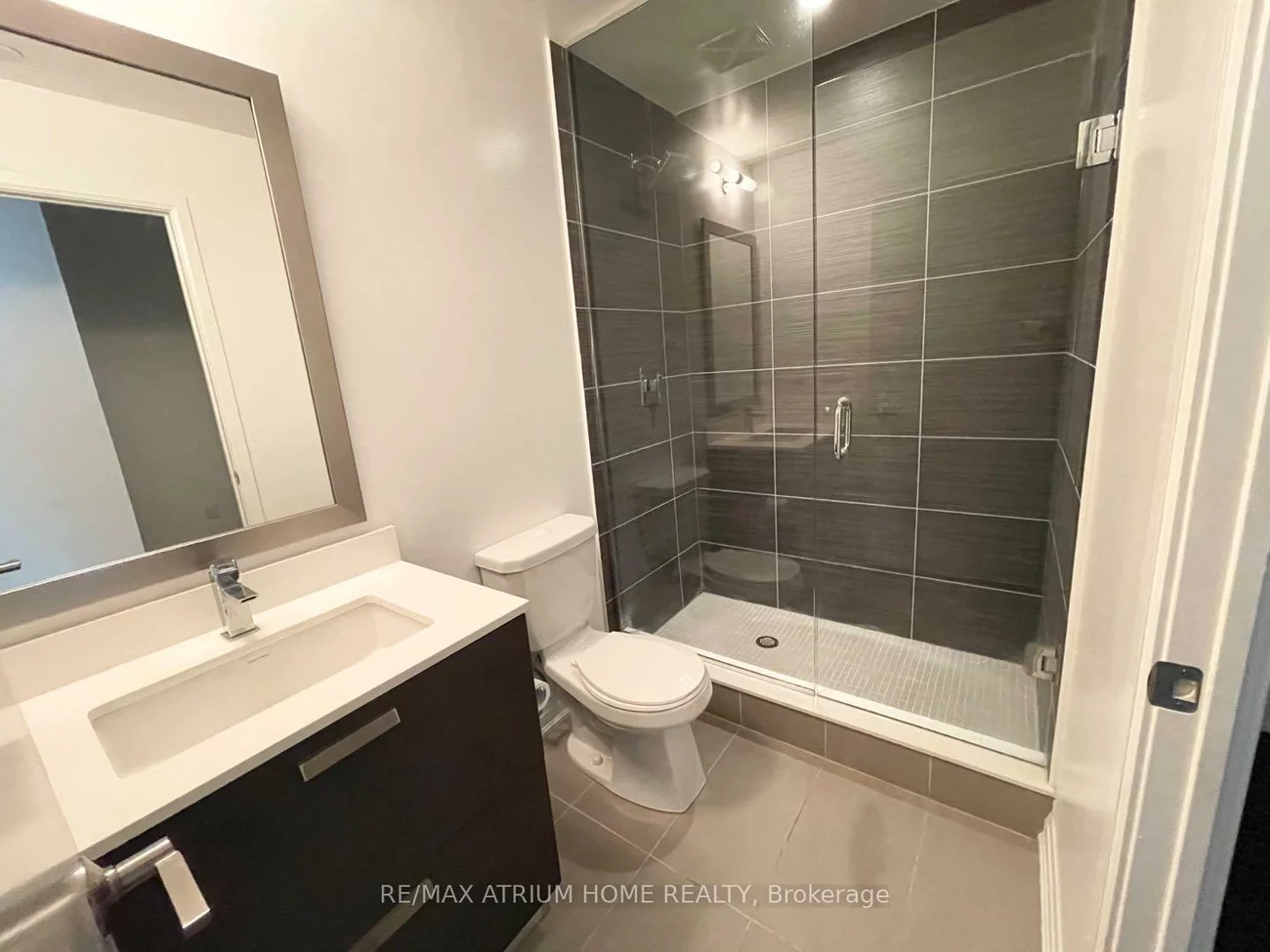9, Bogert, Lansing-Westgate, Toronto
