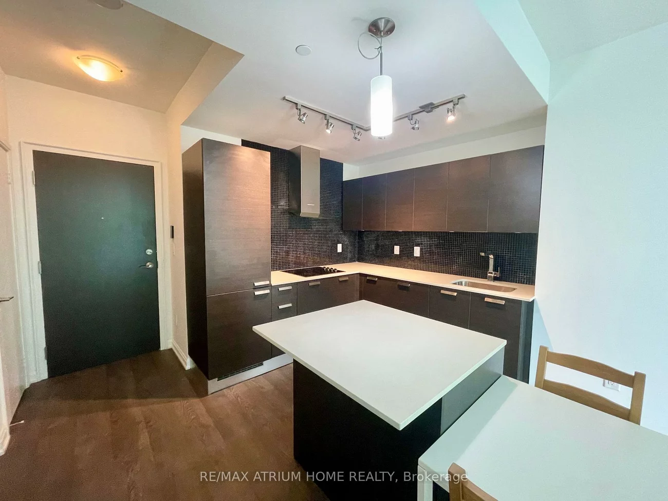 9, Bogert, Lansing-Westgate, Toronto