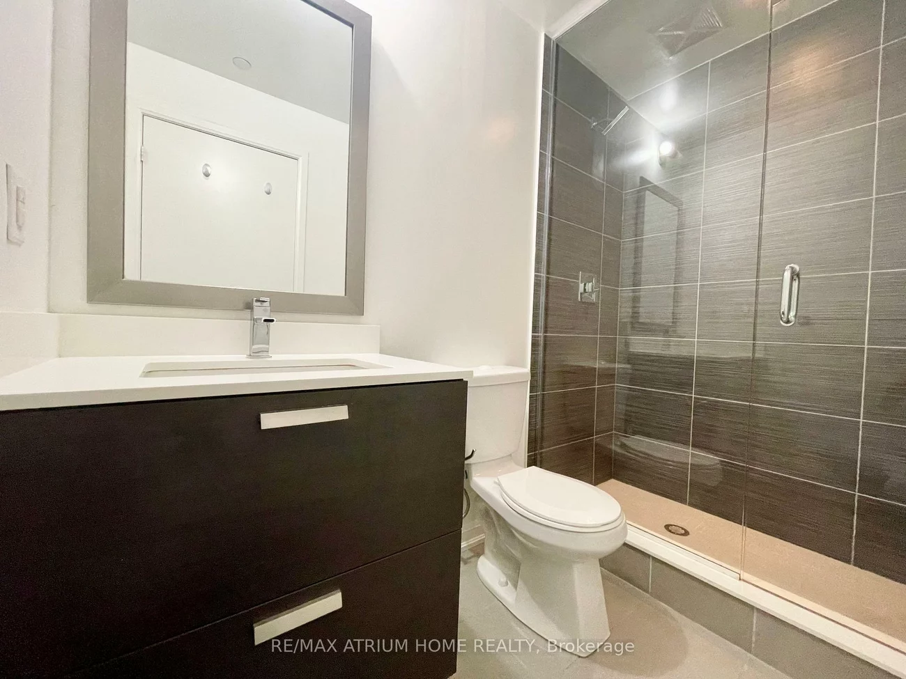 9, Bogert, Lansing-Westgate, Toronto
