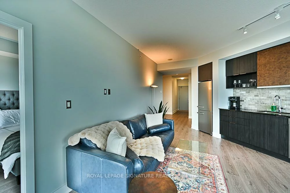 99, The Donway, Banbury-Don Mills, Toronto