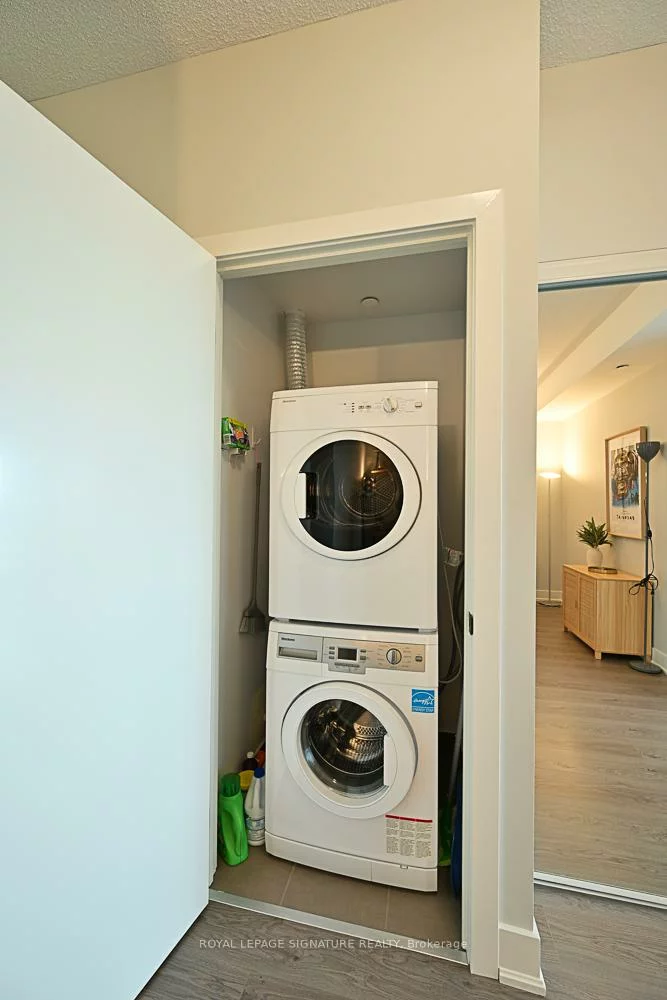 99, The Donway, Banbury-Don Mills, Toronto