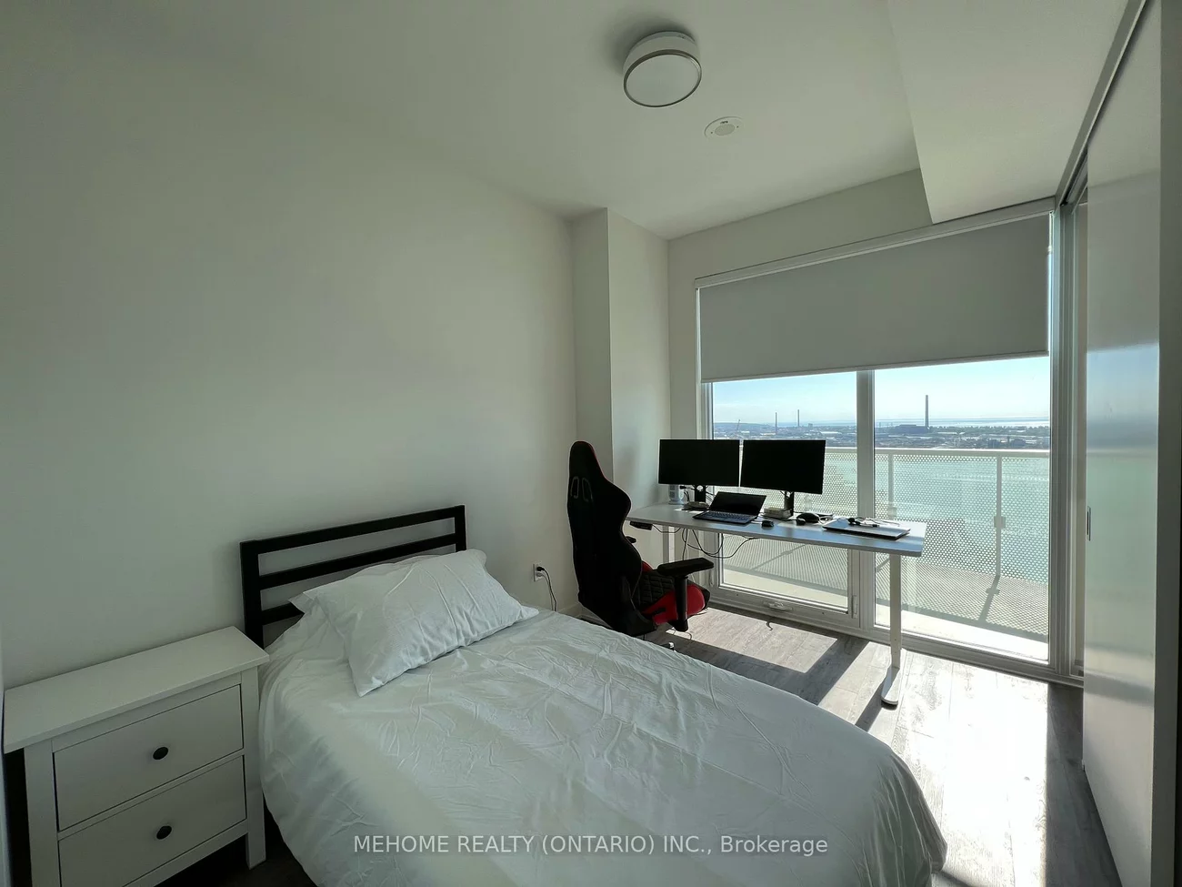 15, Queens Quay E, Waterfront Communities C8, Toronto
