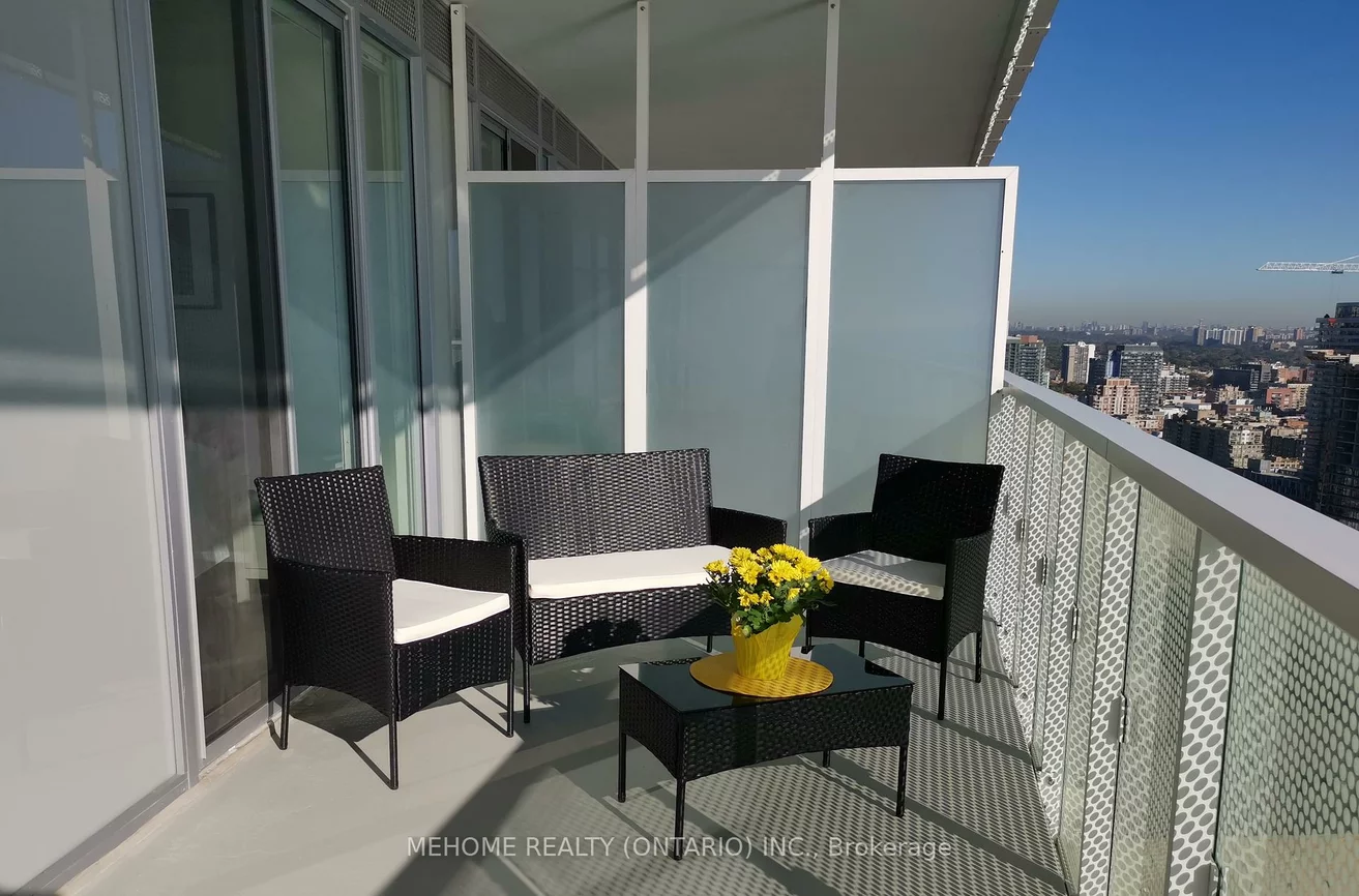 15, Queens Quay E, Waterfront Communities C8, Toronto