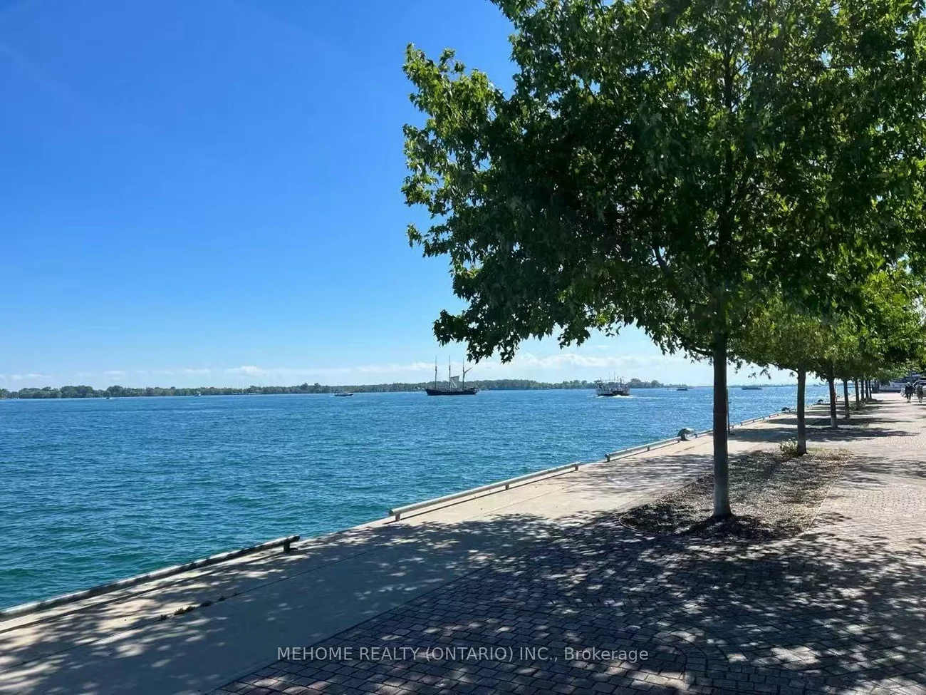 15, Queens Quay E, Waterfront Communities C8, Toronto