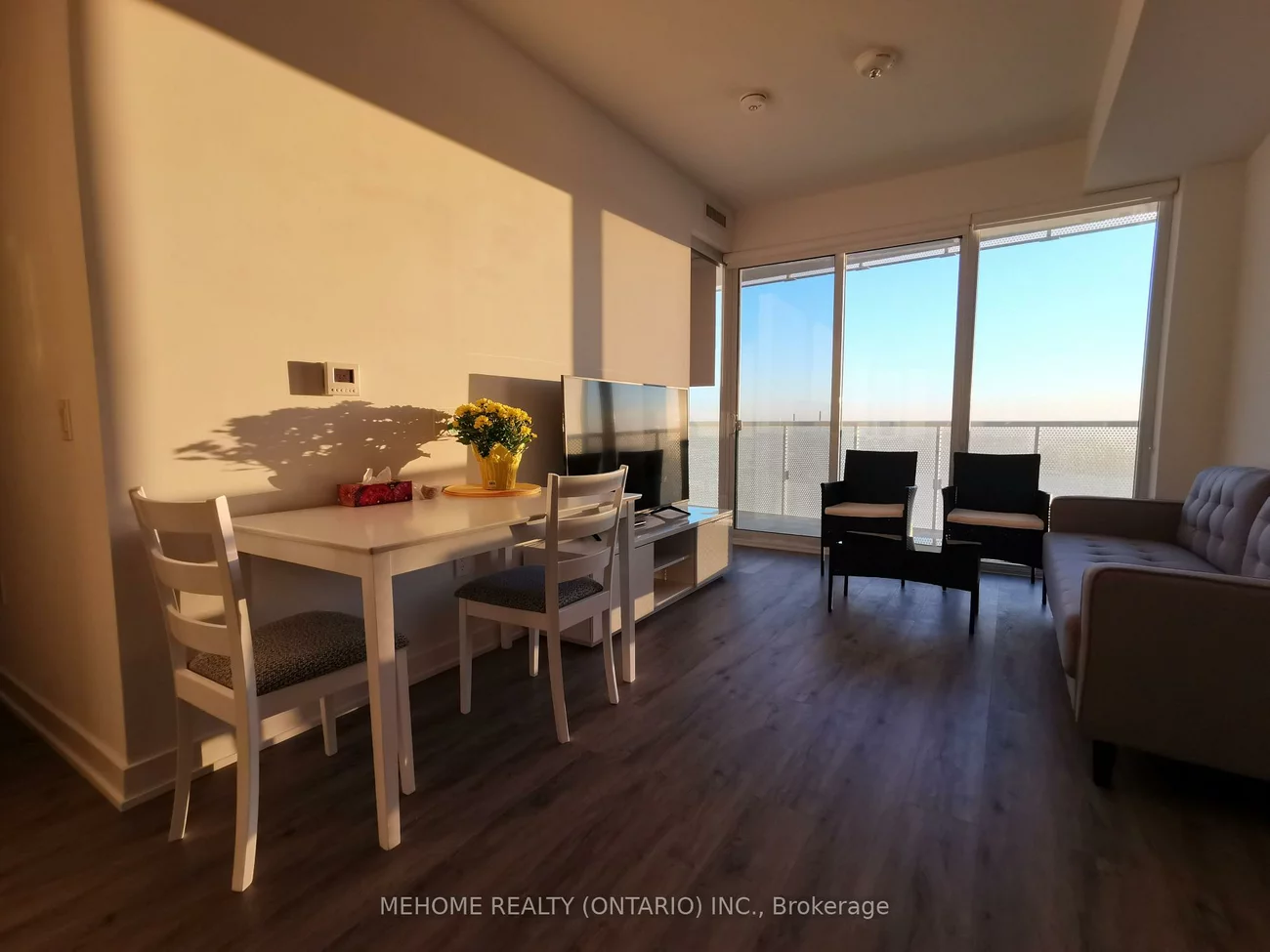 15, Queens Quay E, Waterfront Communities C8, Toronto