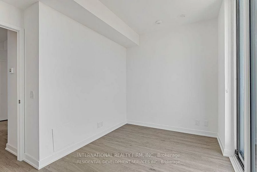 30, Tretti, Clanton Park, Toronto