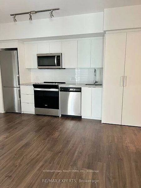 30, Tretti, Clanton Park, Toronto