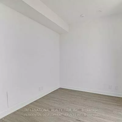 30, Tretti, Clanton Park, Toronto