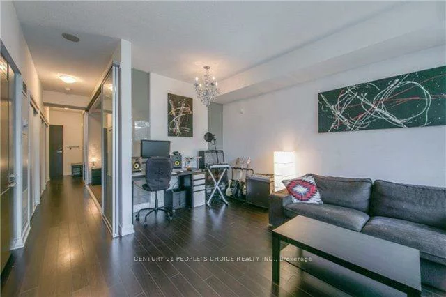 8, Telegram, Waterfront Communities C1, Toronto