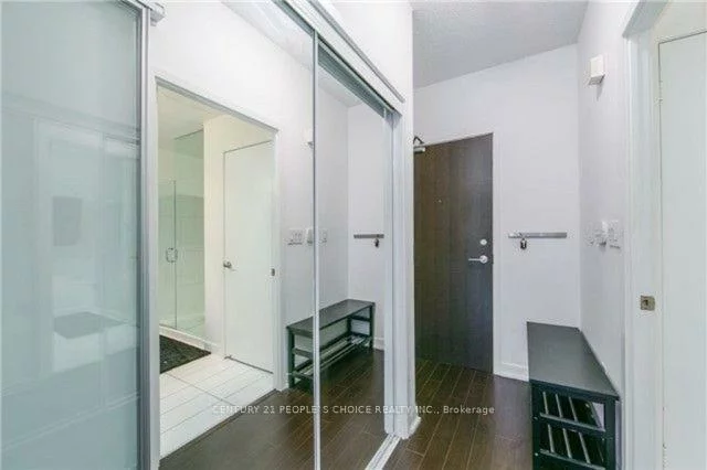 8, Telegram, Waterfront Communities C1, Toronto