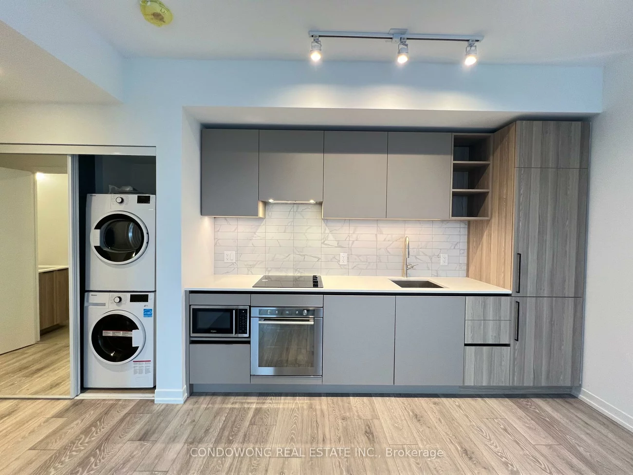 55, Mercer, Waterfront Communities C1, Toronto