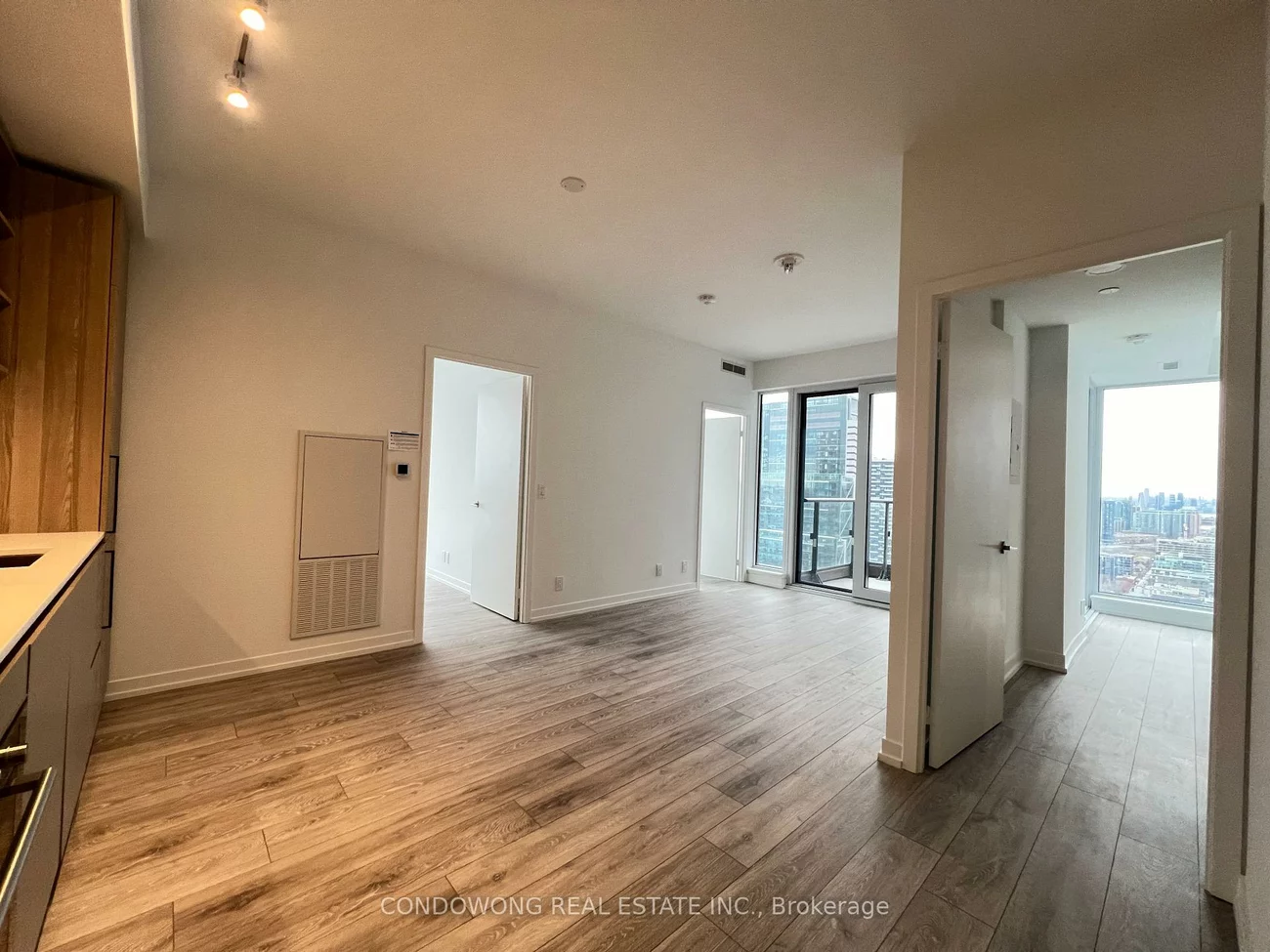 55, Mercer, Waterfront Communities C1, Toronto